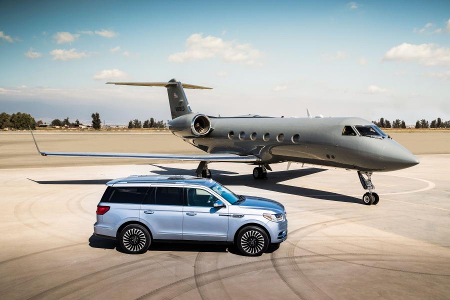  Lincoln Navigator Black Label 2017 года  (фото 41 из 52)